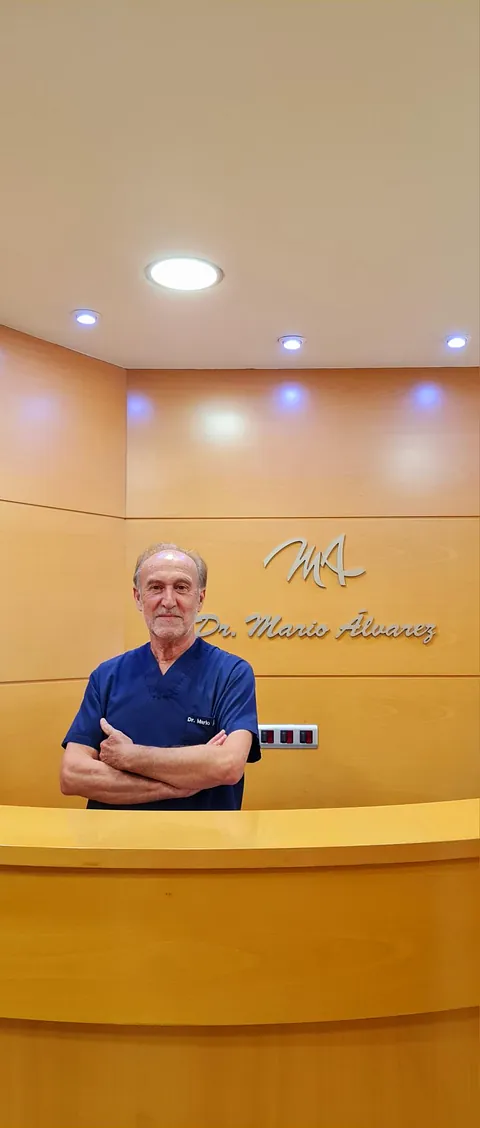 Clínica Dental Dr. Jacobo Álvarez equipo